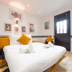 Appartement Mbm - Upper Marais, Paris